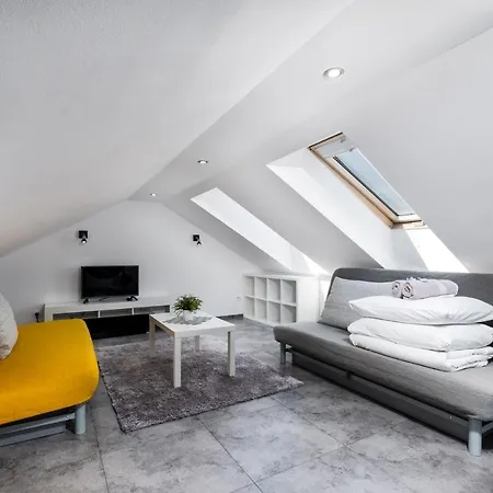 La Perla ホームステイ